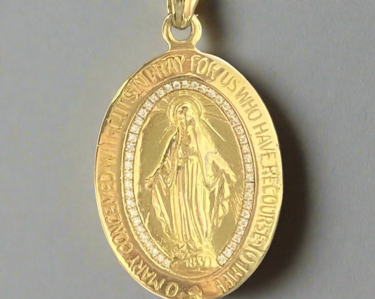 Religious Gold Pendant In Lebanon  - Gold Gifts In Lebanon