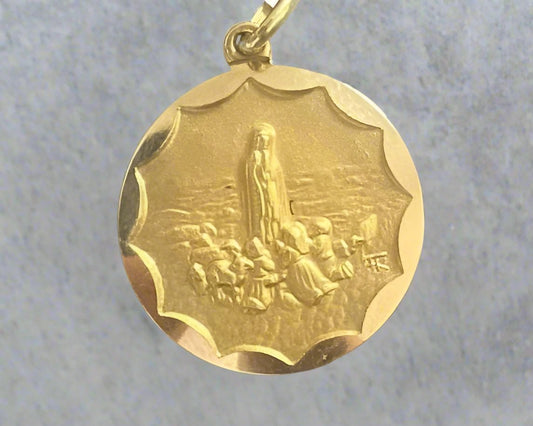 Religious Gold Pendant In Lebanon  - Gold Gifts In Lebanon