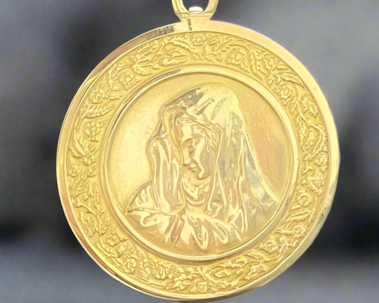 Religious Gold Pendant In Lebanon  - Gold Gifts In Lebanon