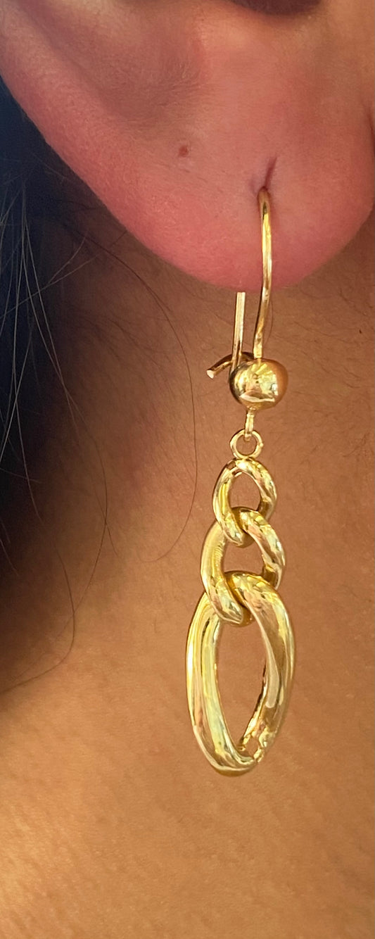 Women Earing- Women Gold Earing  In Lebanon - Gold Gifts for her In Lebanon