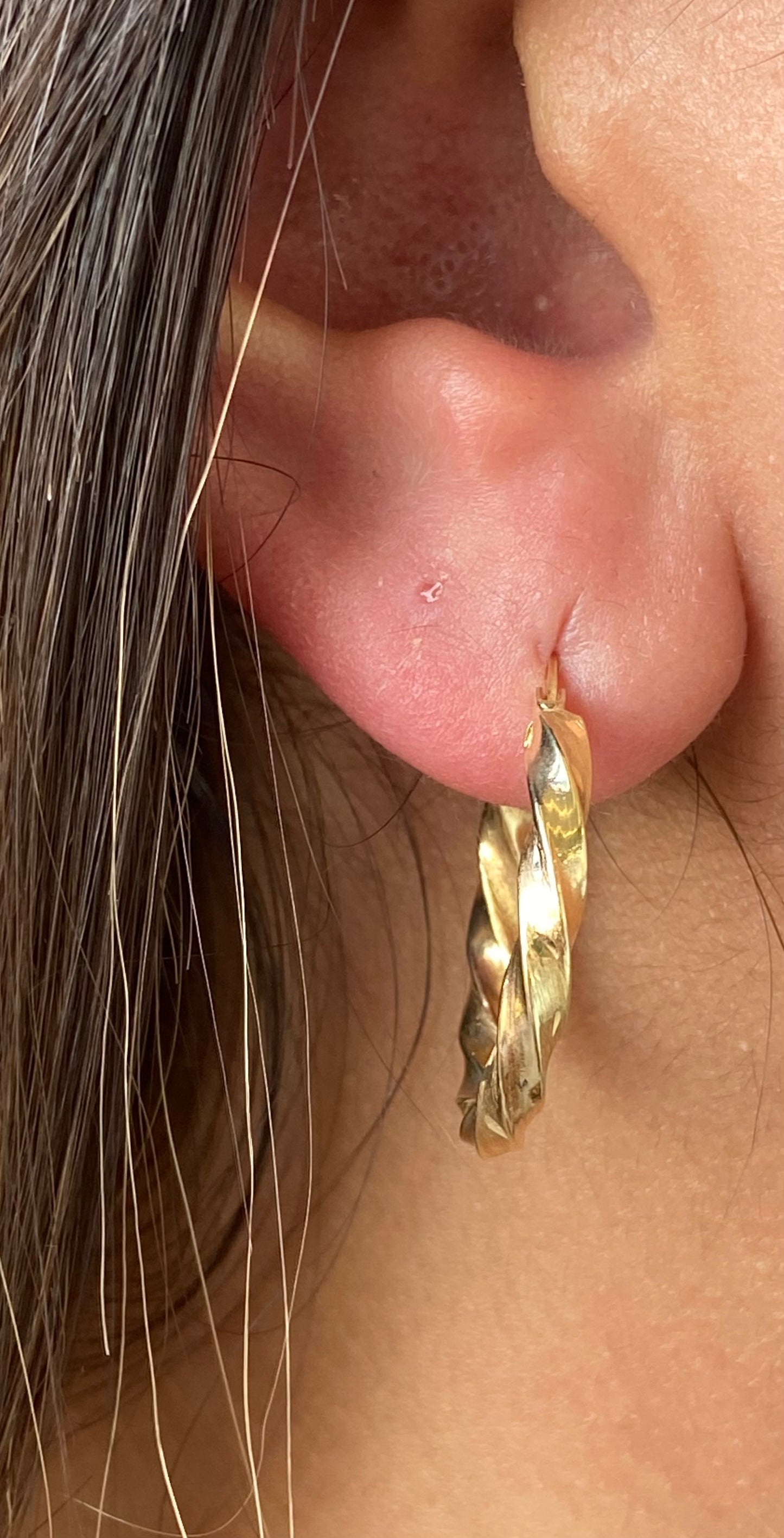 Women Earing- Women Gold Earing In Lebanon - Gold Gifts for her In Lebanon