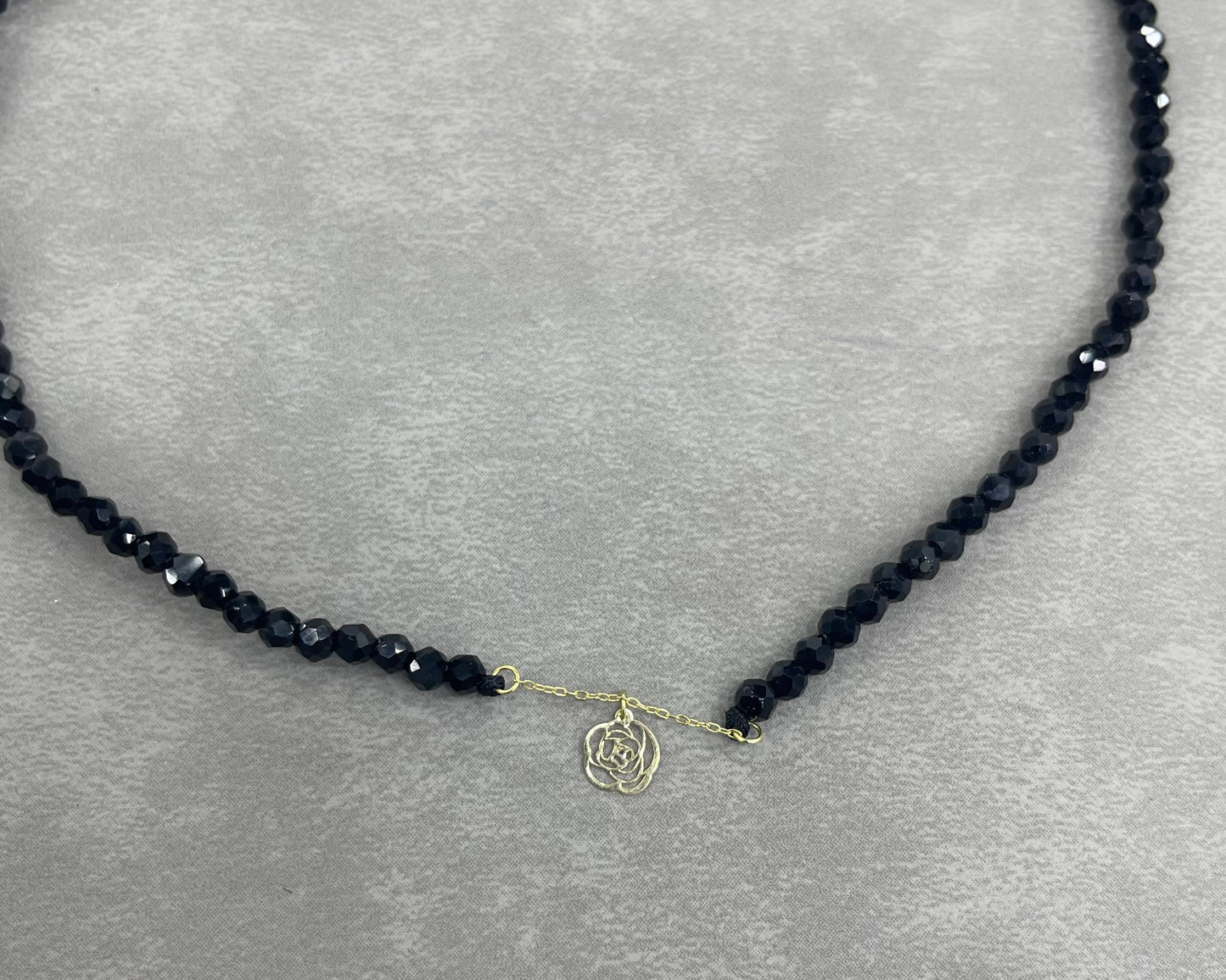 onyx choker - 18k Christmas gifts in Lebanon