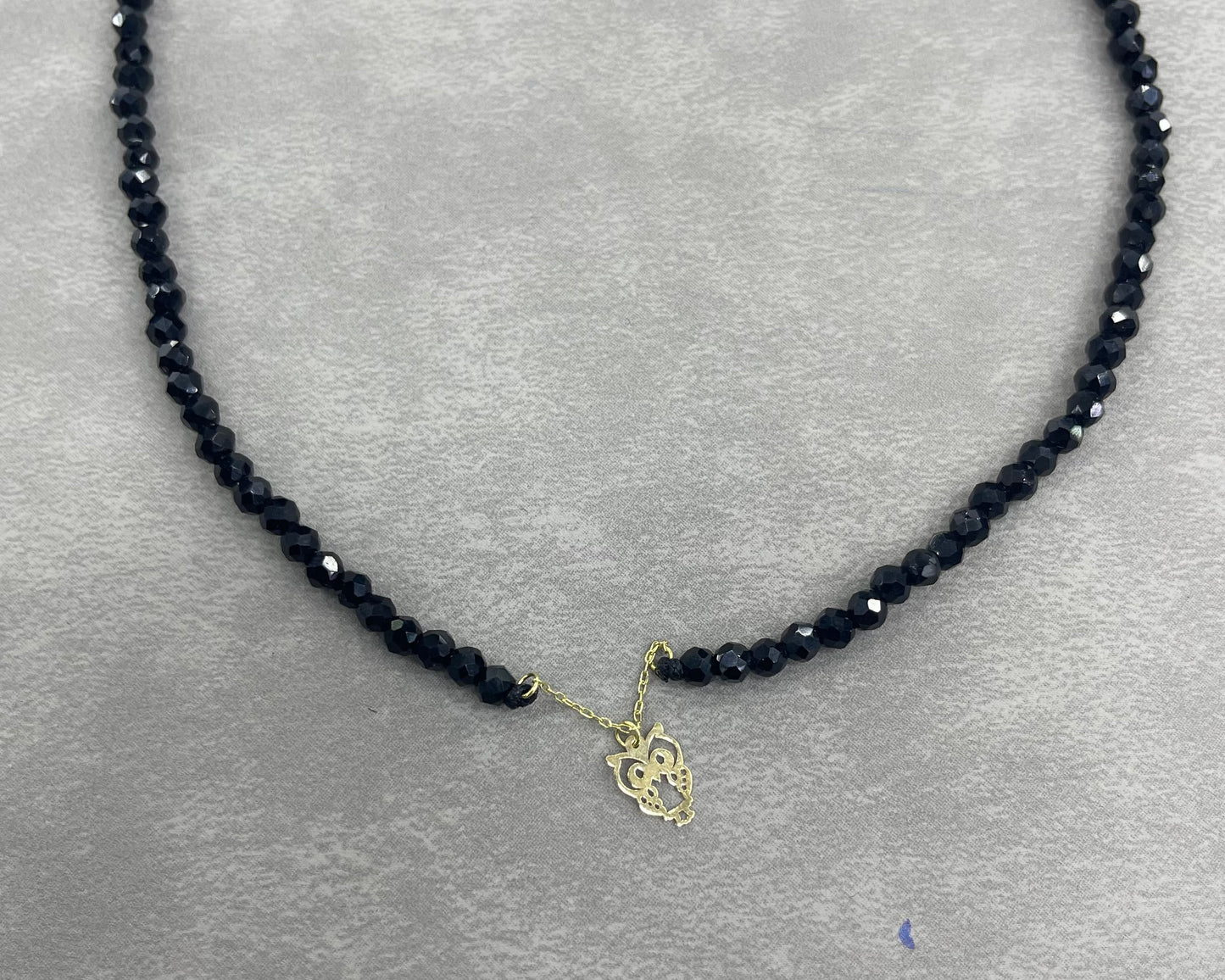 Onyx choker - 18k Christmas gifts in Lebanon