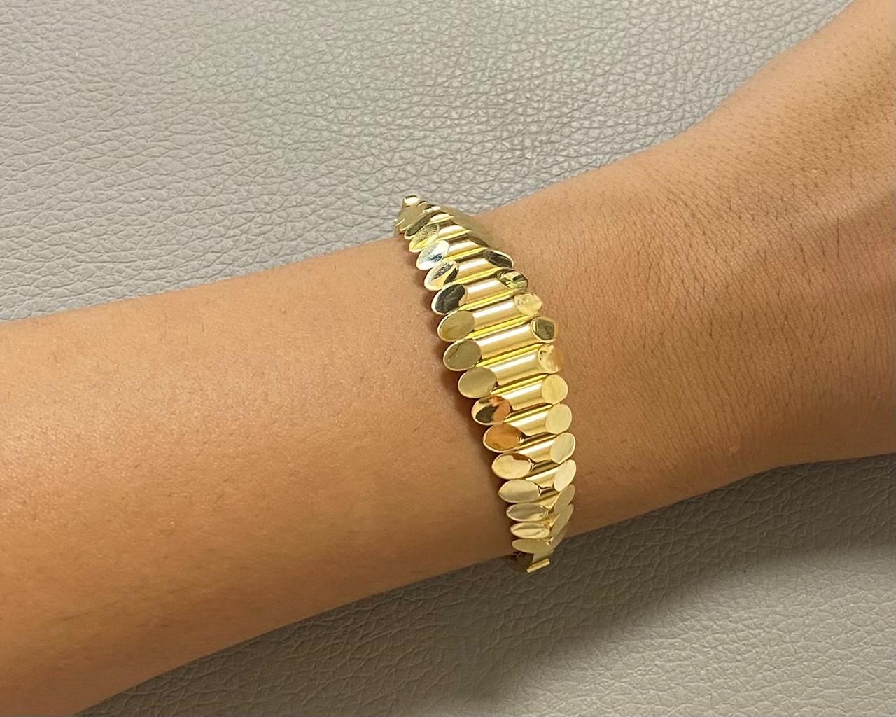 Gold Bangles - Designers Gold In Lebanon