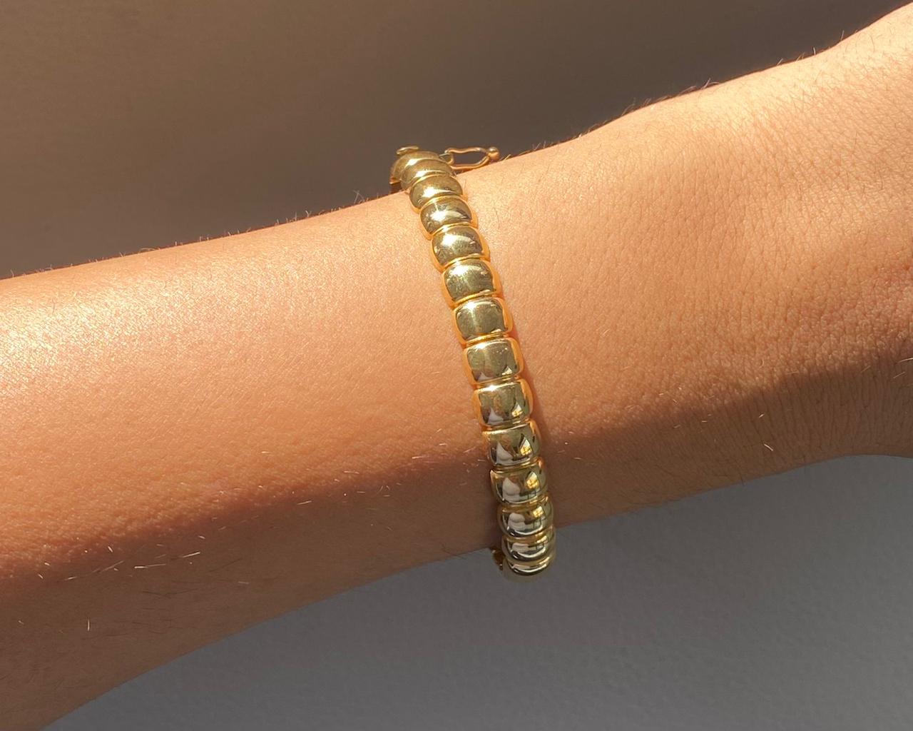 Gold Bangles - Designers Gold In Lebanon