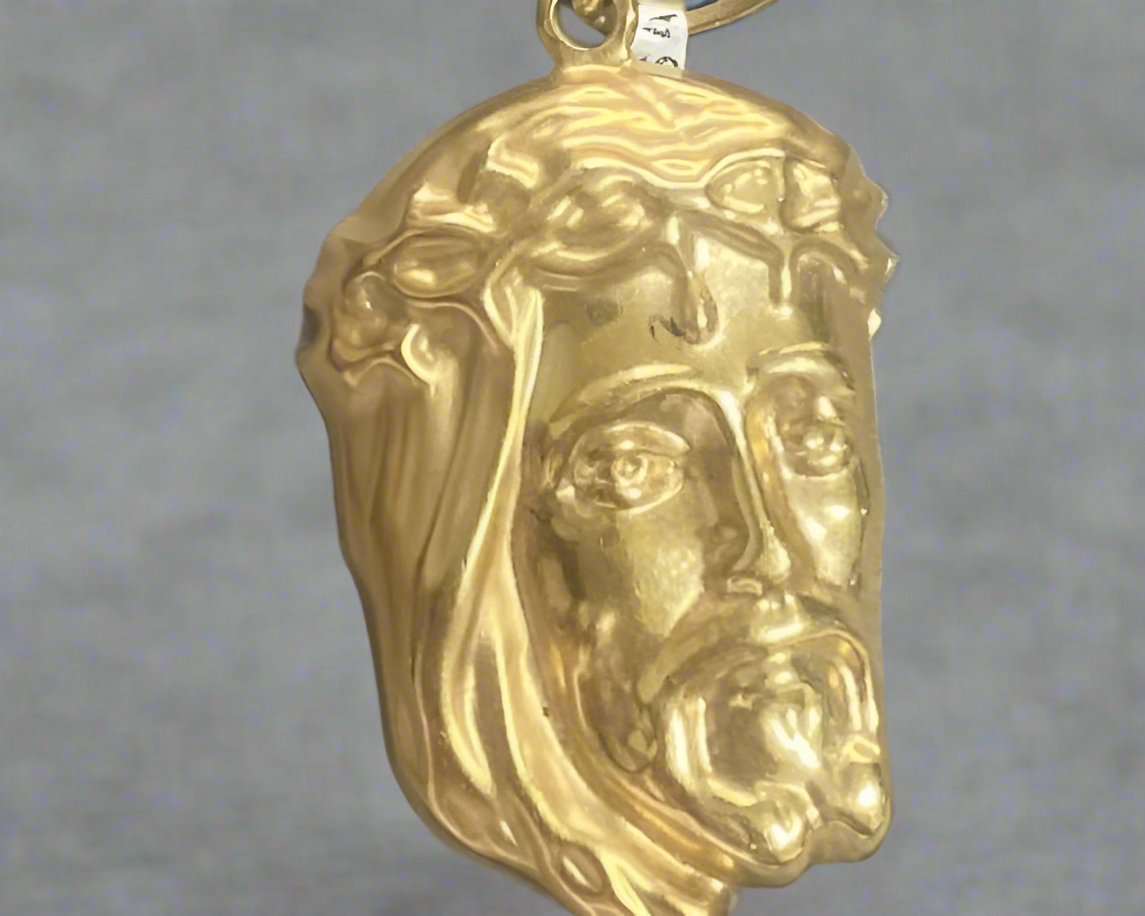 Religious Gold Pendant In Lebanon  - Gold Gifts In Lebanon